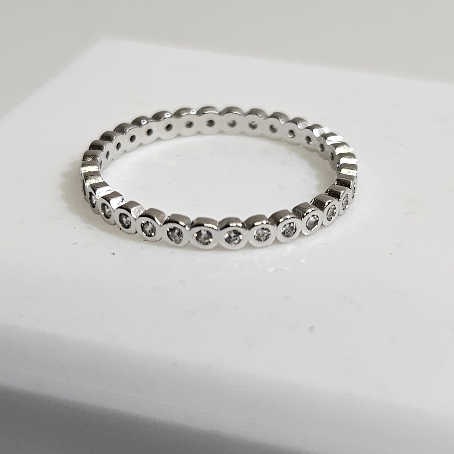 Stackable sterling silver ring with cz (circle)