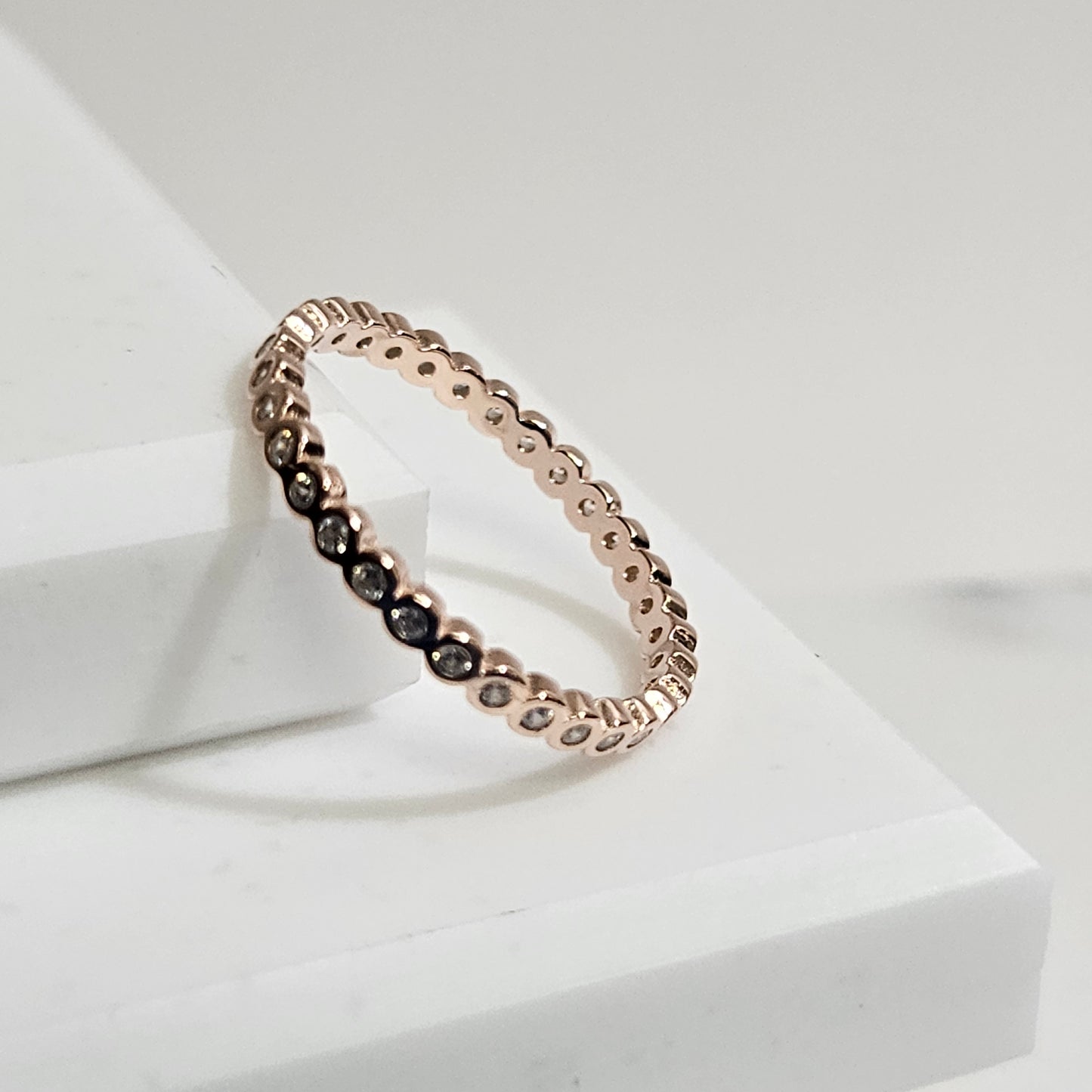 Stackable sterling silver ring with cz (circle)