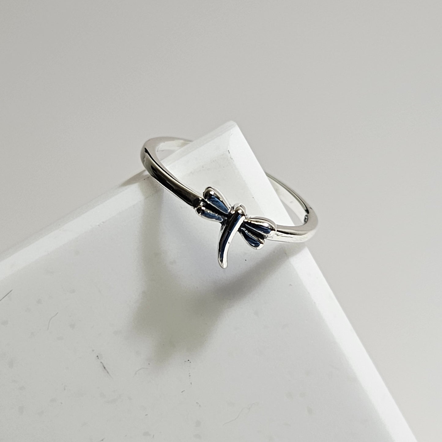 Cute dragonfly ring