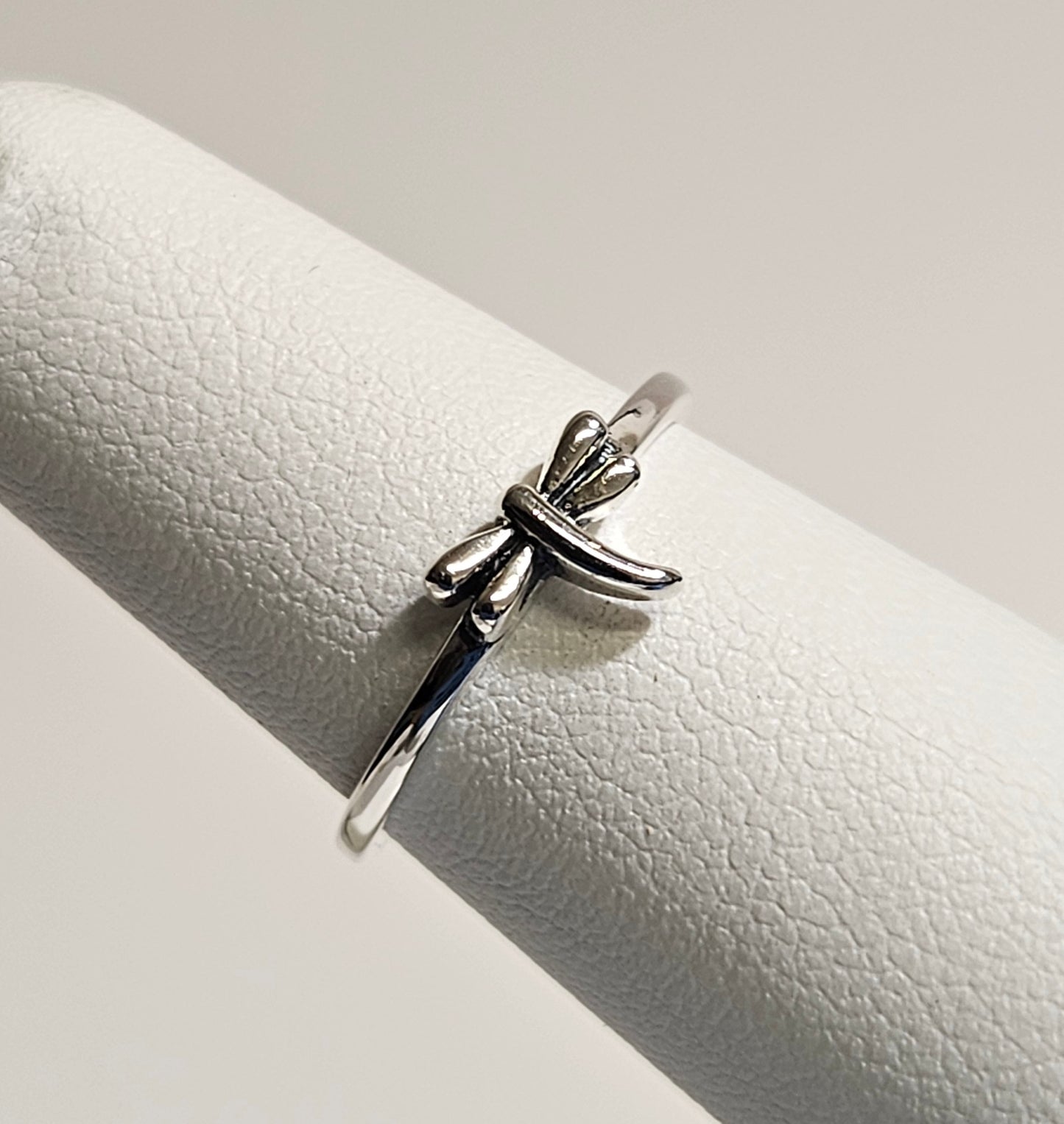 Cute dragonfly ring