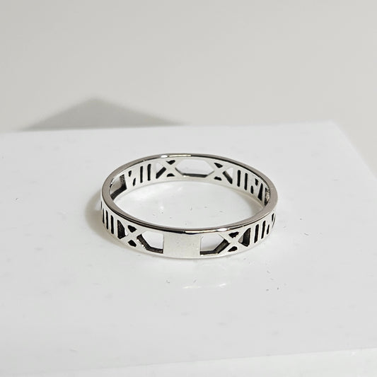 roman numerals ring