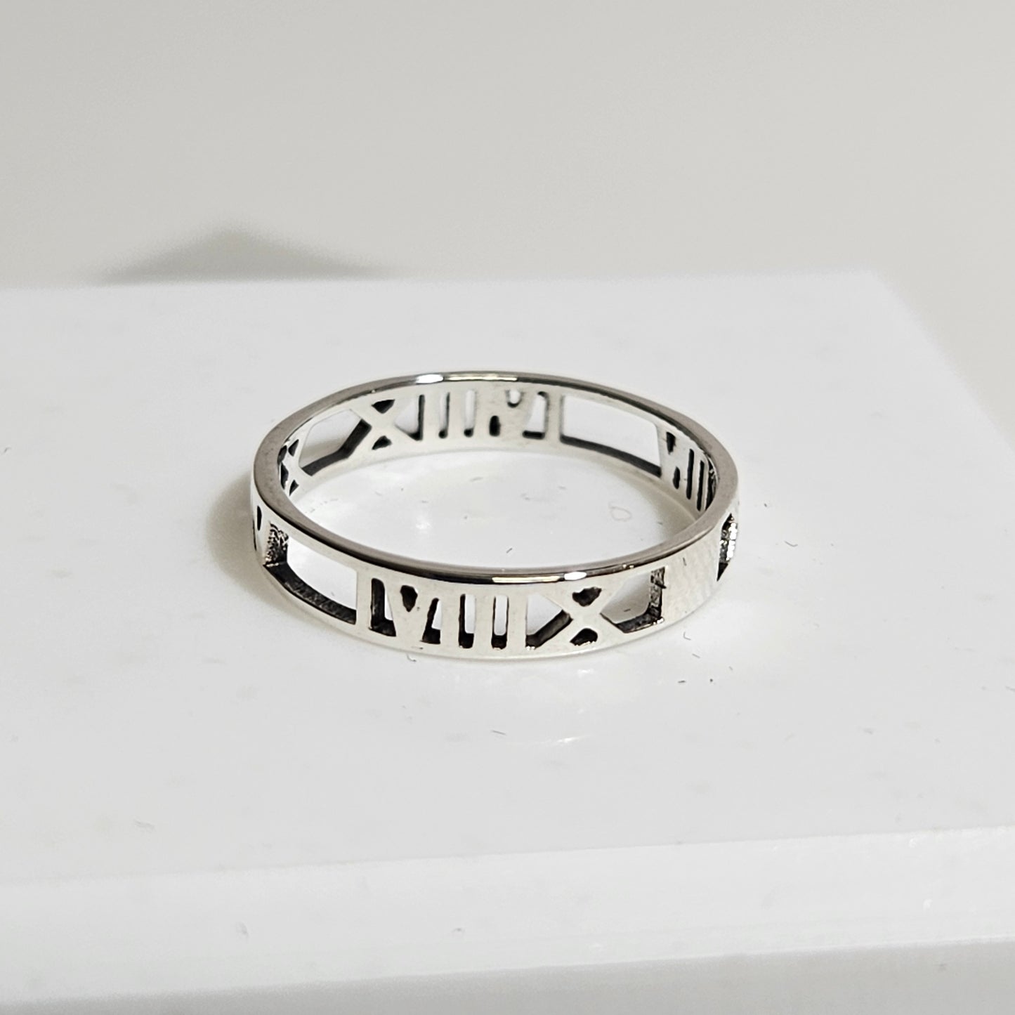 roman numerals ring