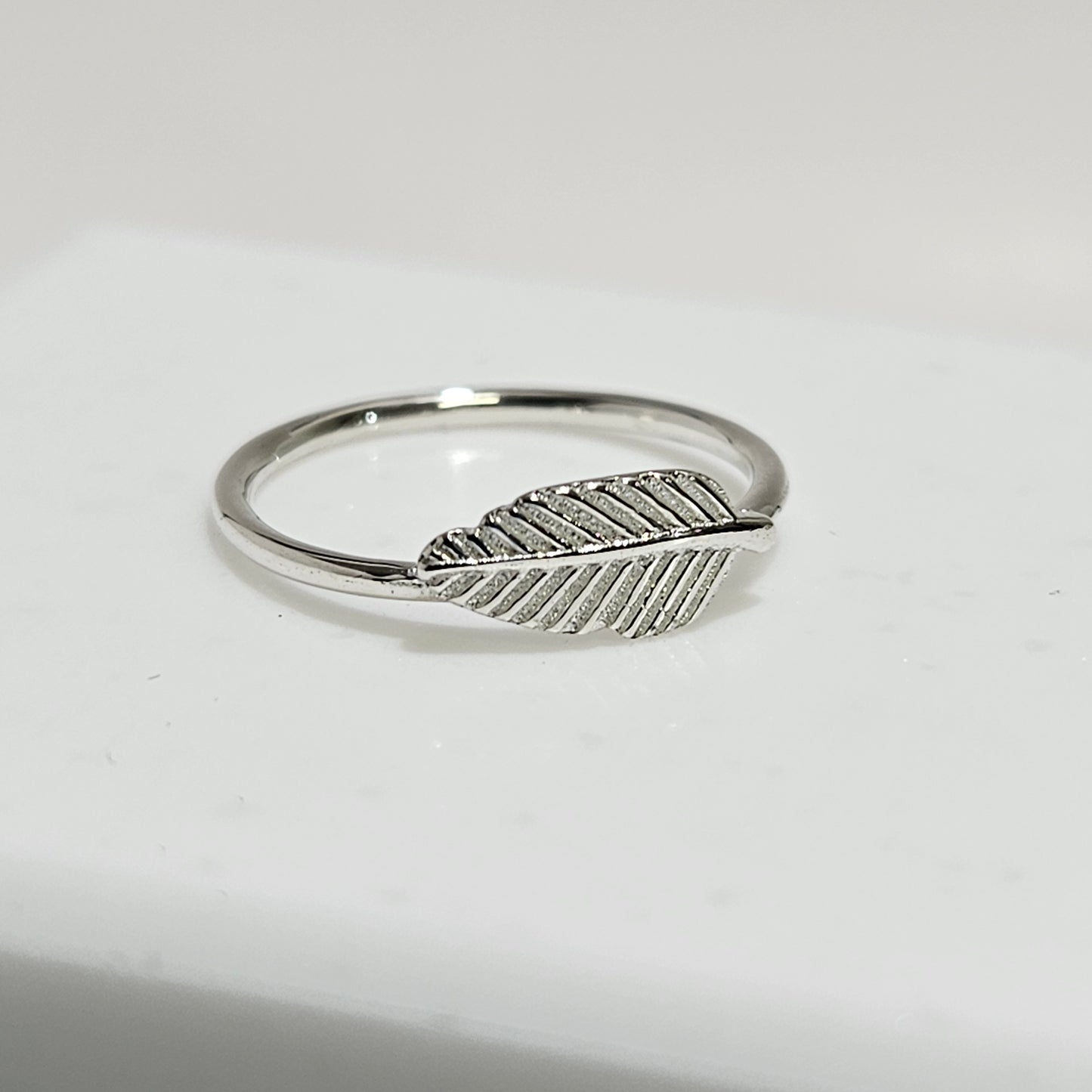 polish rhodium finish silver leaf ring