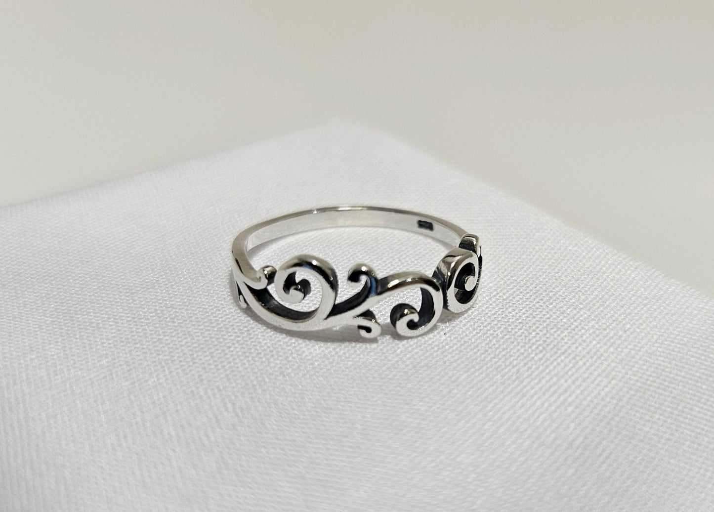 Silver wave ring