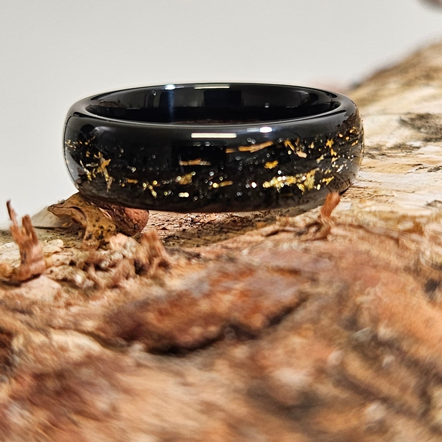 GALAXY EDITION Tungsten ring with gold glitter inlay