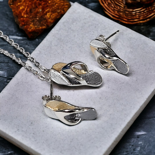 Slipper pendant earrings set