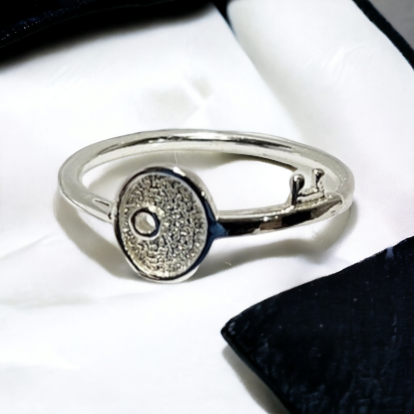 simple Key silver ring